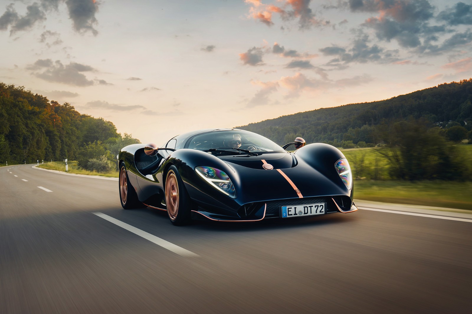 First Customer De Tomaso P72 Finally Breaks Cover